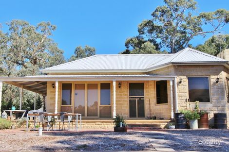 256 Dry Creek Rd, Bonnie Doon, VIC 3720