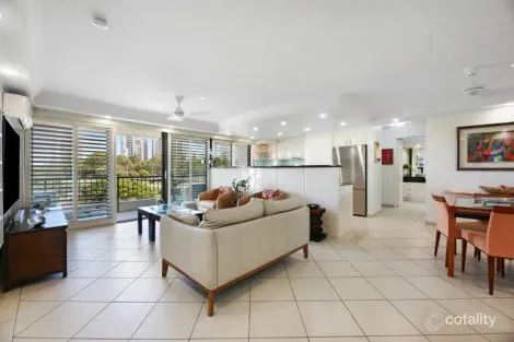 9/18 Commodore Dr, Surfers Paradise, QLD 4217