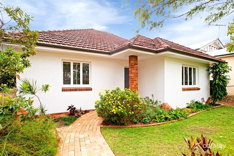 6 Percival Tce, Holland Park, QLD 4121