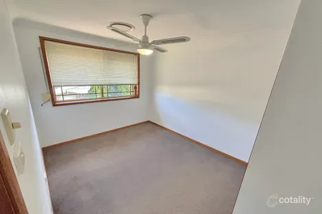 Property photo of 6 Saara Close Woodrising NSW 2284