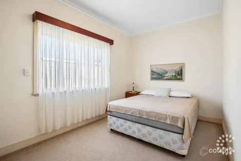 Property photo of 91 Rennie Crescent South Hilton WA 6163
