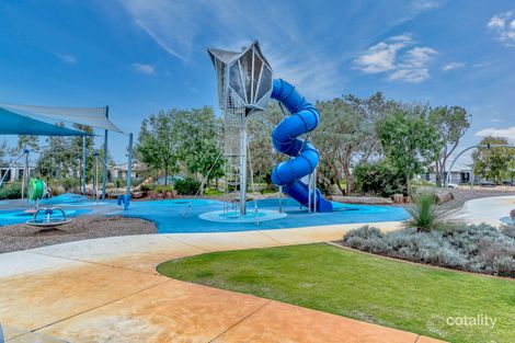 Property photo of 31 Clementine Boulevard Treeby WA 6164