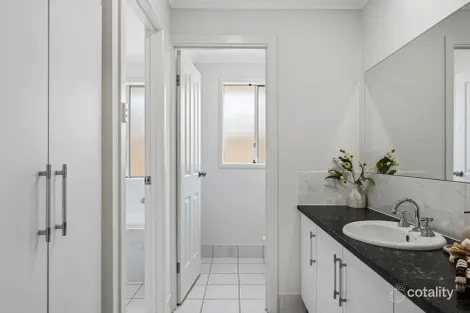 Property photo of 34 Yarr Crescent Seaford Meadows SA 5169