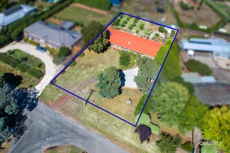 17 Wrixon St, Romsey, VIC 3434