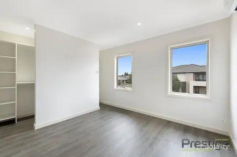 Property photo of 64 Attunga Grove Werribee VIC 3030