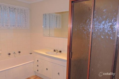 Property photo of 7 Simper Court Drouin VIC 3818
