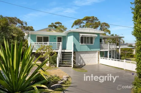 9 Crookhaven Pde, Currarong, NSW 2540