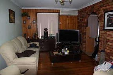 Property photo of 10 Allen Place Minto NSW 2566