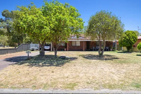 14 Colin St, Pinjarra, WA 6208