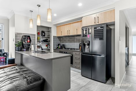 Property photo of 8 Mooloolah Street Deebing Heights QLD 4306