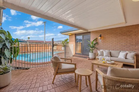 Property photo of 3 Compass Way Tweed Heads NSW 2485