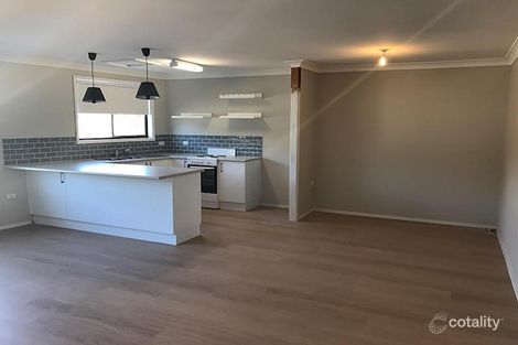 Property photo of 2/15 Forresters Beach Road Forresters Beach NSW 2260