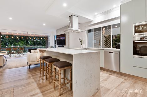 Property photo of 2/253 Stanhill Drive Surfers Paradise QLD 4217