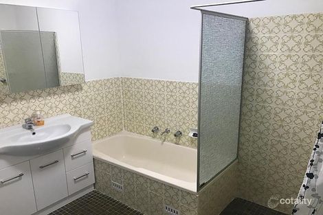 Property photo of 2/15 Forresters Beach Road Forresters Beach NSW 2260