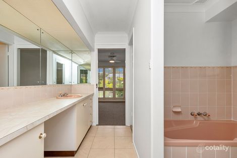 Property photo of 4 Seaview Close Eleebana NSW 2282