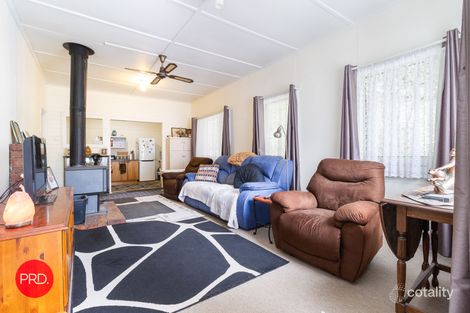 Property photo of 28 Kurrajong Street Captains Flat NSW 2623