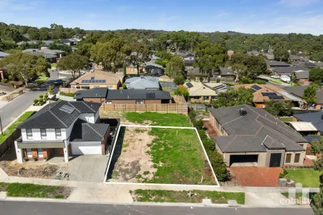 18 Kossatz Tce, Doreen, VIC 3754