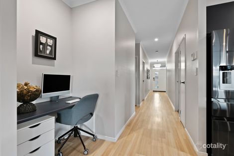 Property photo of 8 Charleston Crescent Baringa QLD 4551