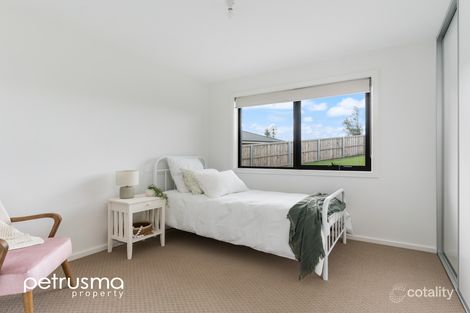 11 Grotee Pl, Howrah, TAS 7018