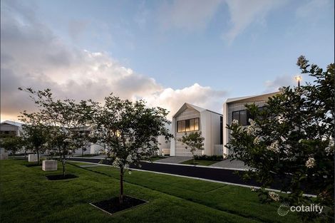 Property photo of 19 Concourse Drive Mermaid Waters QLD 4218