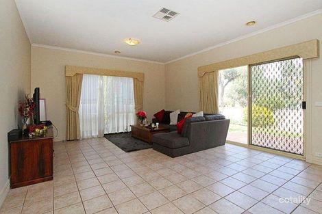 Property photo of 20 Daffodil Court Gowanbrae VIC 3043