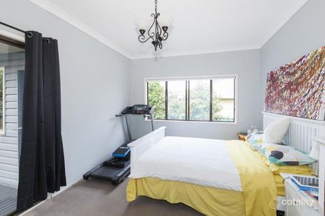 Property photo of 28 Chaseling Avenue Springwood NSW 2777