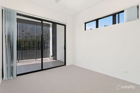 Property photo of 102/30 York Street Indooroopilly QLD 4068