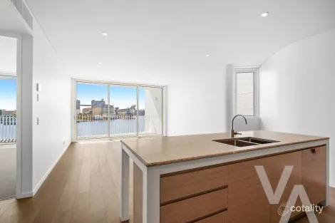 Property photo of 407/23 Honeysuckle Drive Newcastle NSW 2300