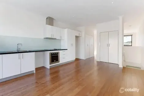 Property photo of 340 Grand Boulevard Craigieburn VIC 3064