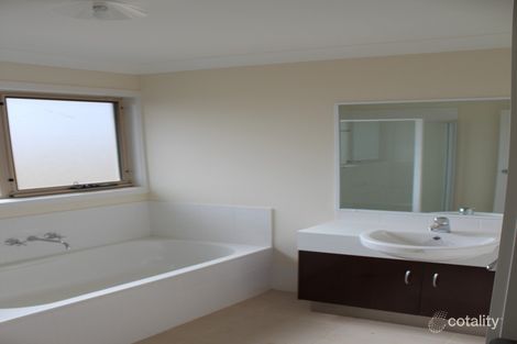 Property photo of 2/9 Crowther Drive Junction Hill NSW 2460