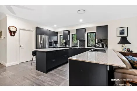 Property photo of 3 Knolls Court Maleny QLD 4552