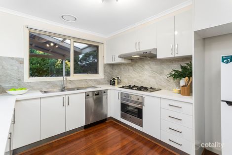 Property photo of 4 Mowbray Drive Wantirna South VIC 3152