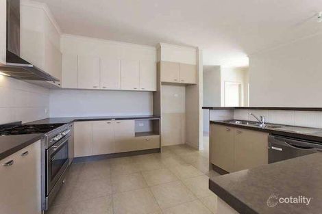 Property photo of 51 Fallingwater Drive Pakenham VIC 3810