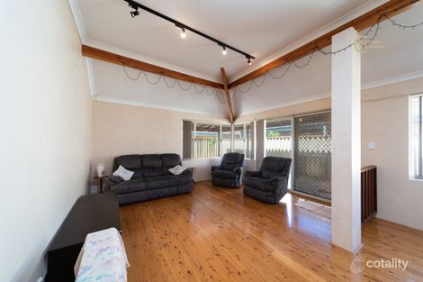 17 Courtland Cres, Redcliffe, WA 6104