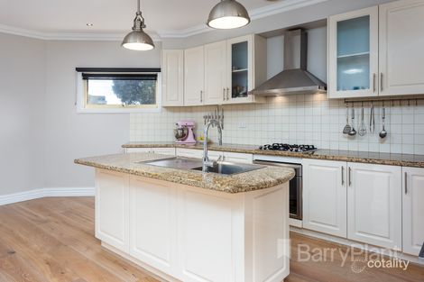 Property photo of 1/2 Valente Street Altona Meadows VIC 3028