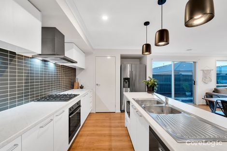 Property photo of 3 Nightingale Road Mickleham VIC 3064