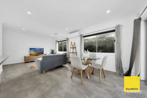 Property photo of 15 Straun Road Mickleham VIC 3064