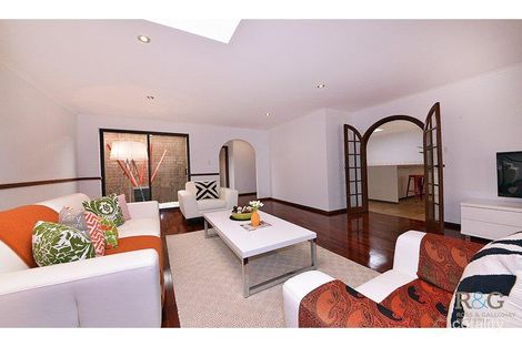 Property photo of 2/5 Hellam Grove Booragoon WA 6154
