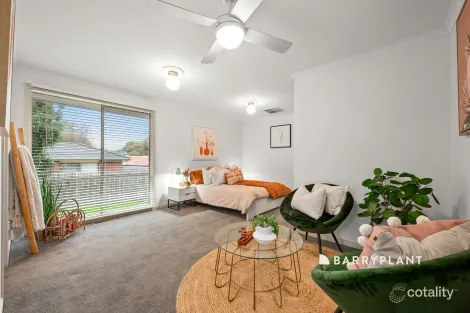 Property photo of 68 Chirnside Road Berwick VIC 3806