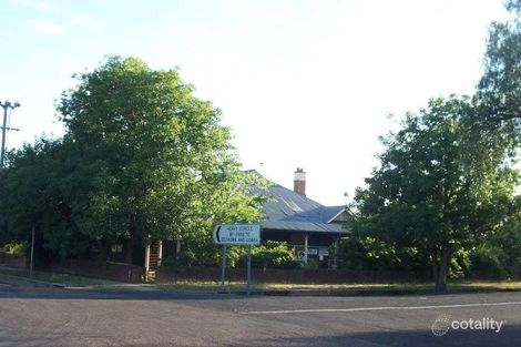 17 Cloete St, Young, NSW 2594