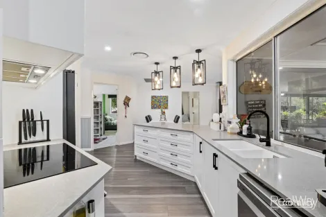Property photo of 20 Macadamia Court Walloon QLD 4306