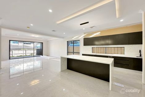 33 Aaron St, Box Hill, NSW 2765