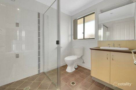 Property photo of 11 Links Court Kin Kora QLD 4680