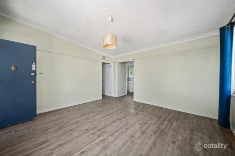 Property photo of 8 Kurrajong Street Karabar NSW 2620