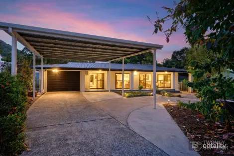 8 Caesar Cl, Mooroobool, QLD 4870