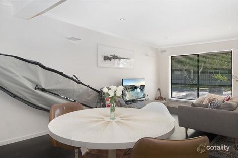 Property photo of 4/26 Dromana Parade Safety Beach VIC 3936