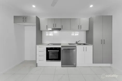Property photo of 10 Royal Street Park Ridge QLD 4125