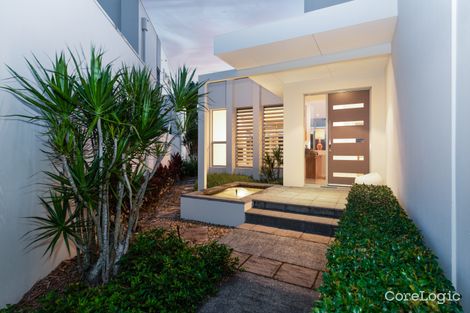 Property photo of 6072 Lugano Drive Hope Island QLD 4212