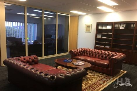 2 Portside Cres, Maryville, NSW 2293