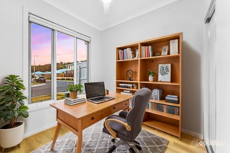 Property photo of 7 Capilano Way Spring Mountain QLD 4300